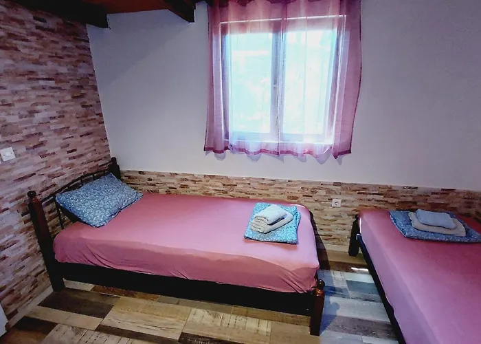 Nyaraló House *