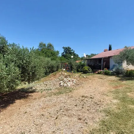 Nyaraló House *